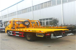 介休附近拖车救援搭电